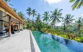 Villa Themma Jungle - Sumptuous 3Br Luxury Villa With Majestic Jungle View North Of Ubud